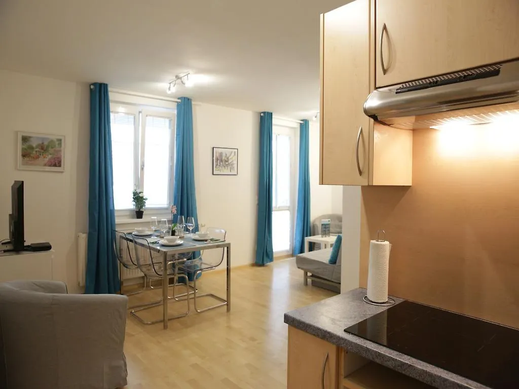 Vienna Sulm Apartments 0*,